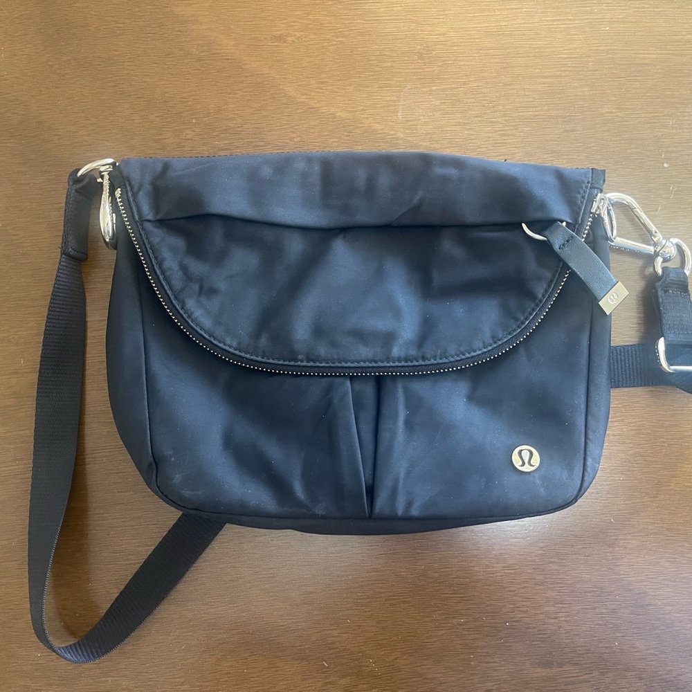 Lululemon Black All Night Festival Bag 5L